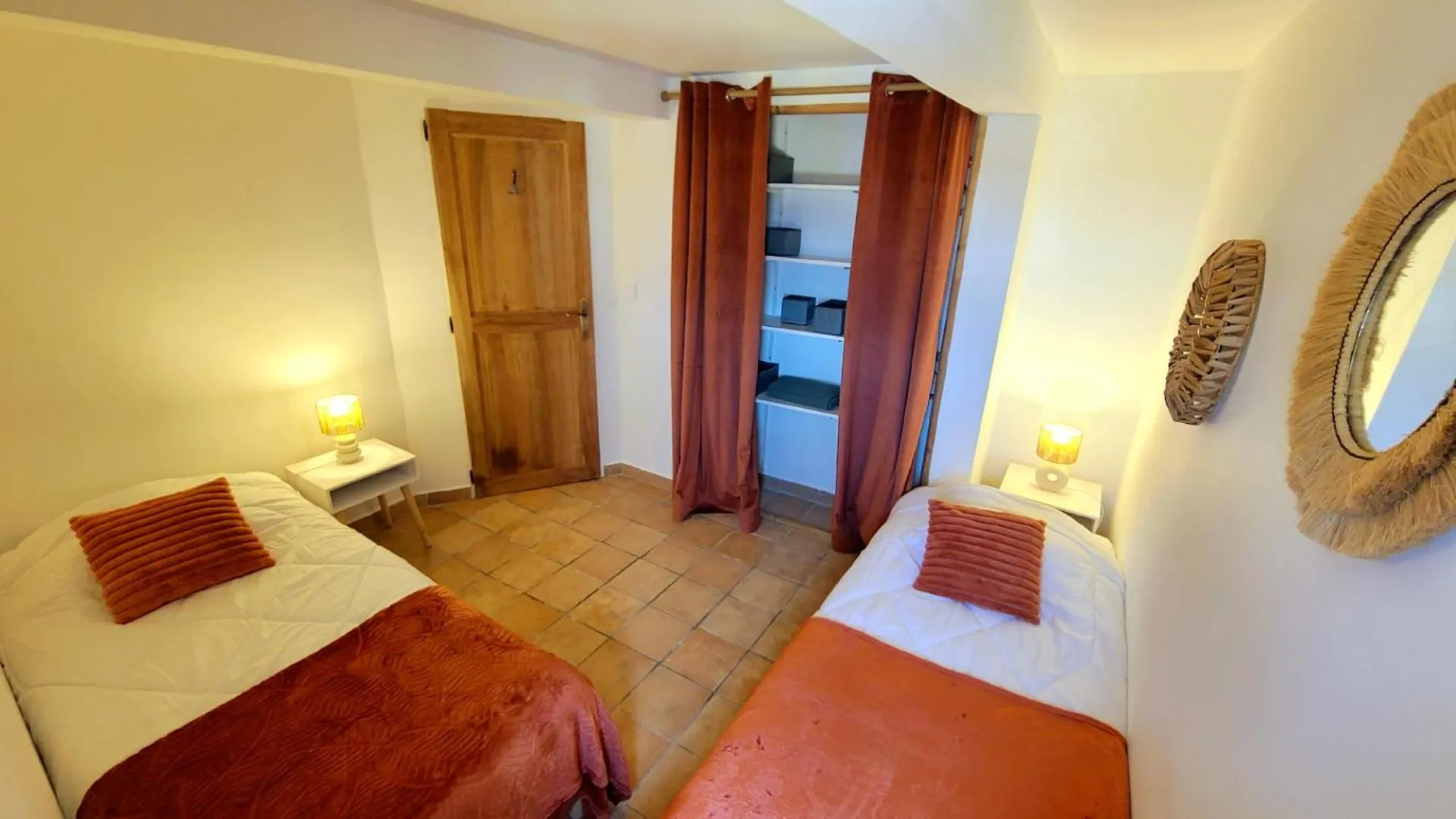 Levant Des Templiers, 2 Chambres, Vue Mer, Centre Historique 耶尔 法国